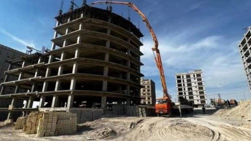 دارای ۱۲ تراک میکسر ۳ پمپ هوایی ۴۷ متری، ۳۶ متری و ۳۲ متری دارای ۱۲ تراک میکسر ۳ پمپ هوایی ۴۷ متری، ۳۶ متری و ۳۲ متری